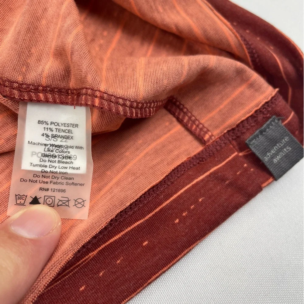 TITLE NINE Hiolani T-Shirt Dress Mirikuru Print Rust Striped V Neck Women’s XS - Picture 7 of 7